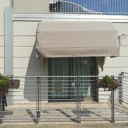 Hotel & Residence Cavalluccio Marino Rimini Exterior foto